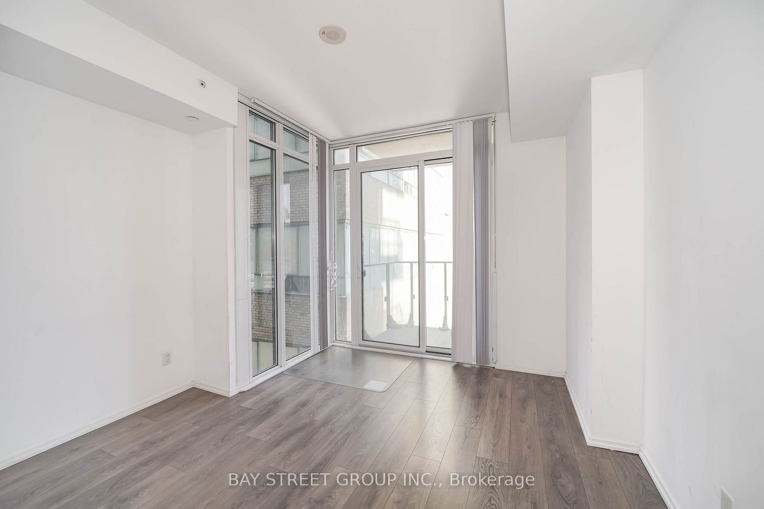 75 St Nicholas St, unit 501 for rent