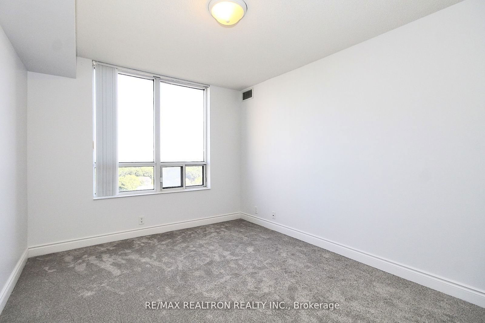 80 Harrison Garden Blvd S, unit 1118 for rent