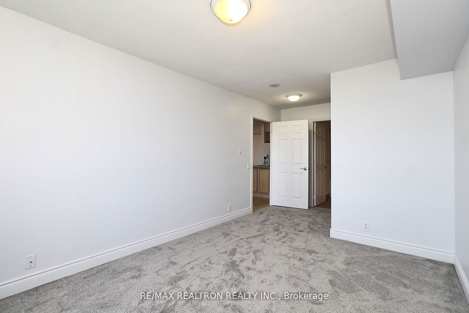 80 Harrison Garden Blvd S, unit 1118 for rent