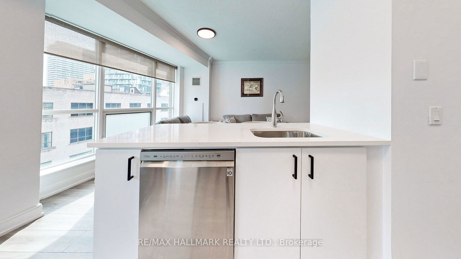 38 The Esplanade, unit 607 for rent