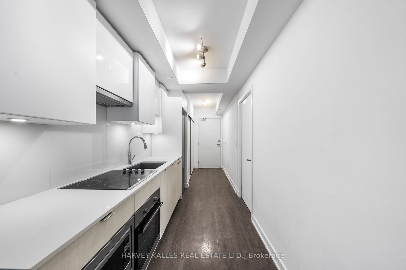 99 Broadway Ave, unit 1405 for sale