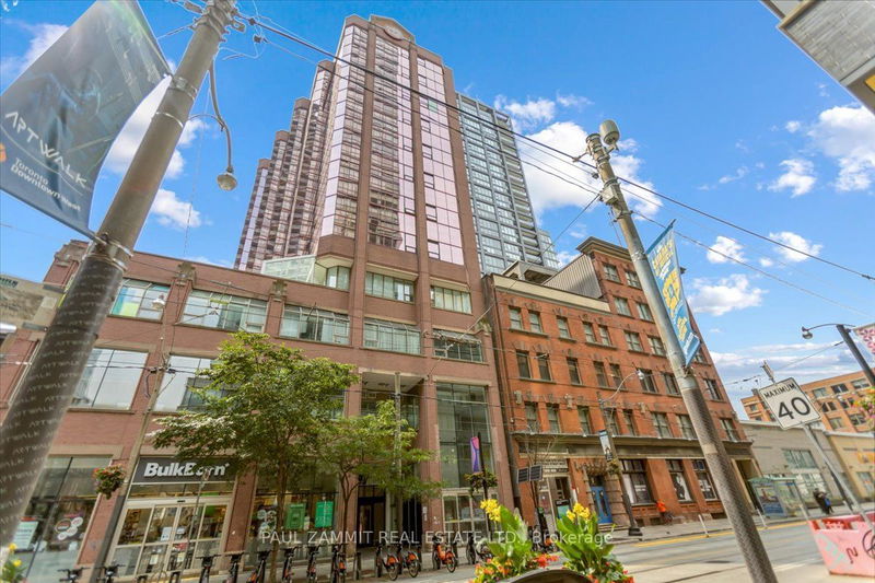 393 King St W, unit 806 for sale