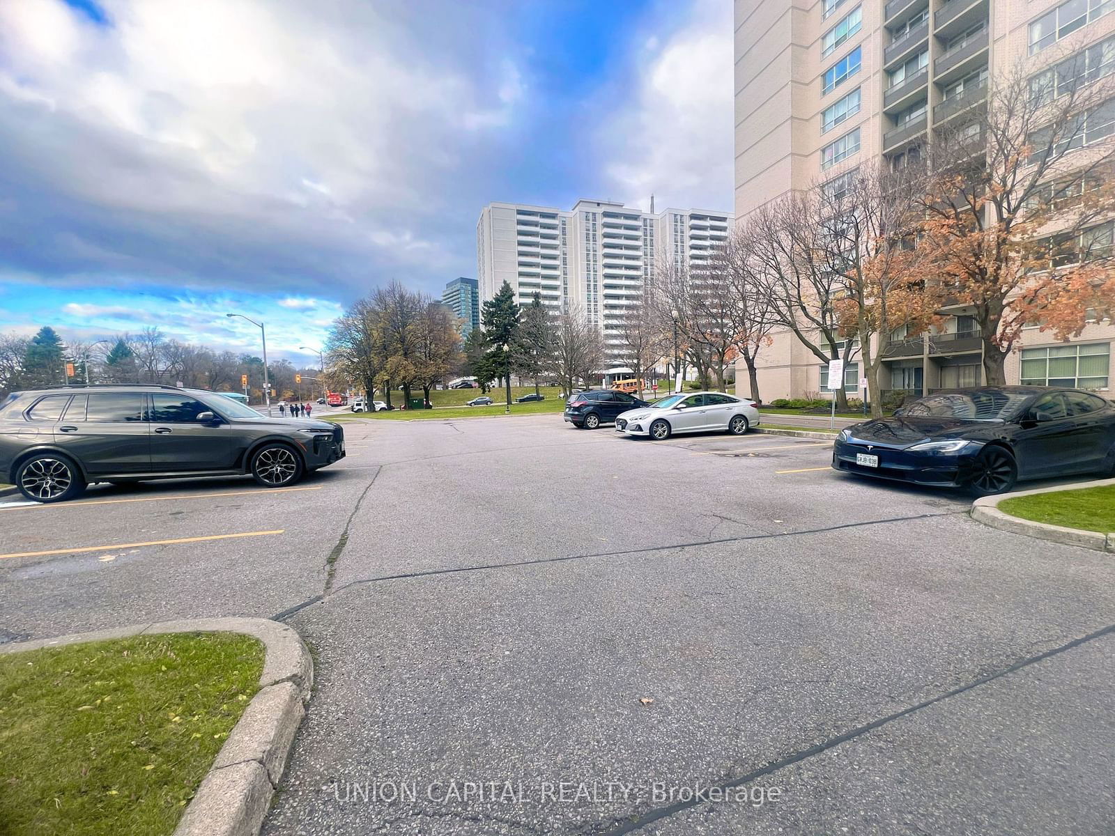 York Gardens Condos, North York, Toronto