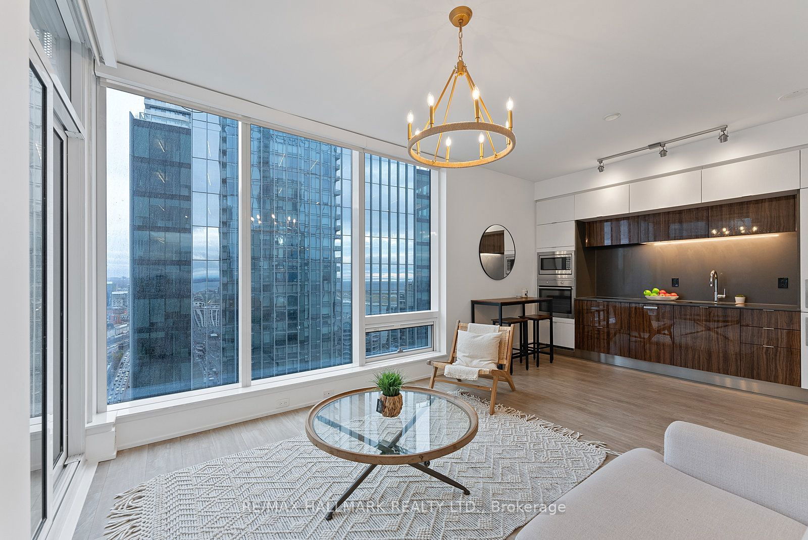 10 York St, unit 4103 for rent