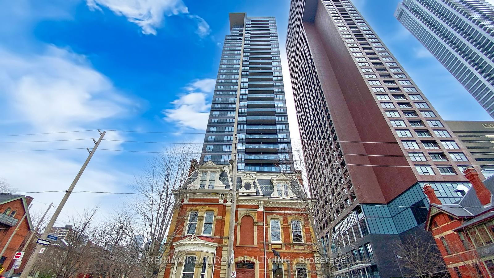 28 Linden St, unit 203 for sale