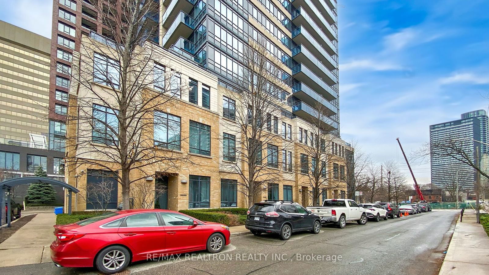 28 Linden St, unit 203 for sale