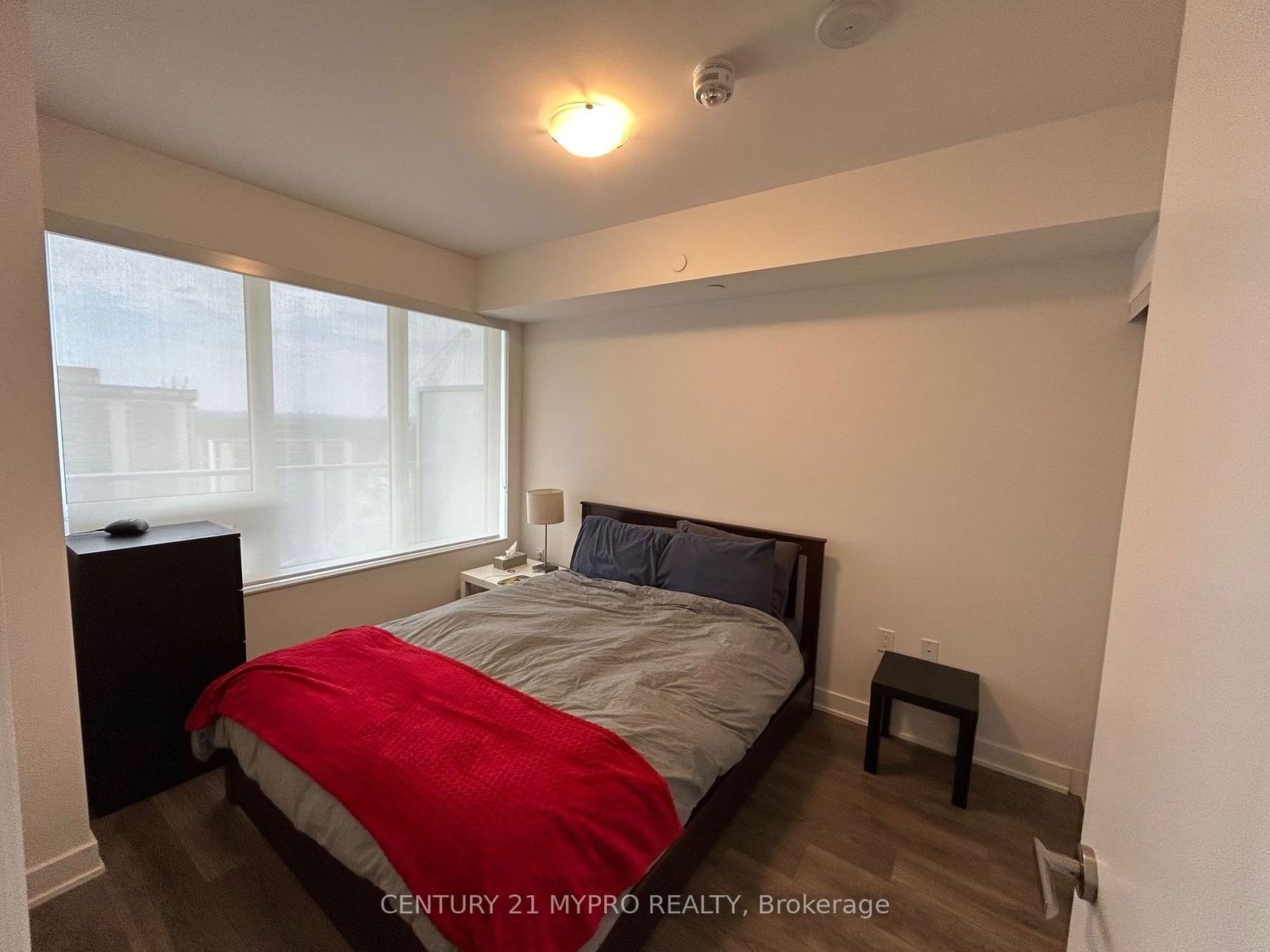 99 Broadway Ave, unit 2612 for rent