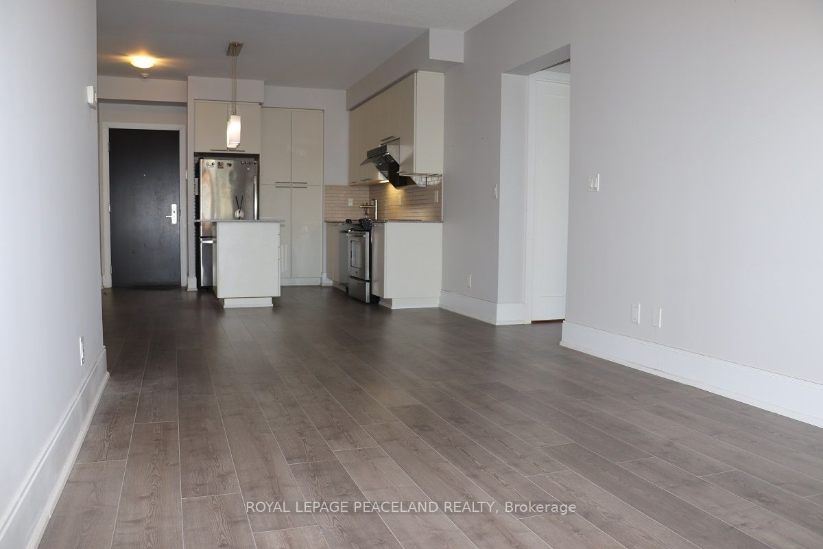 70 ROEHAMPTON Ave, unit 2022 for rent