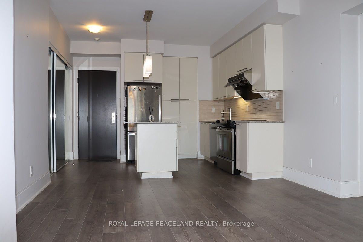 70 ROEHAMPTON Ave, unit 2022 for rent