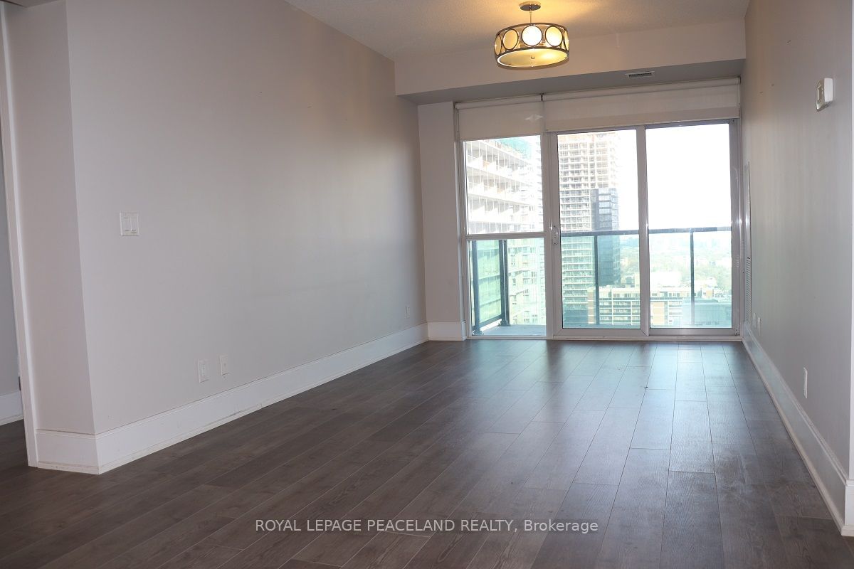 70 ROEHAMPTON Ave, unit 2022 for rent