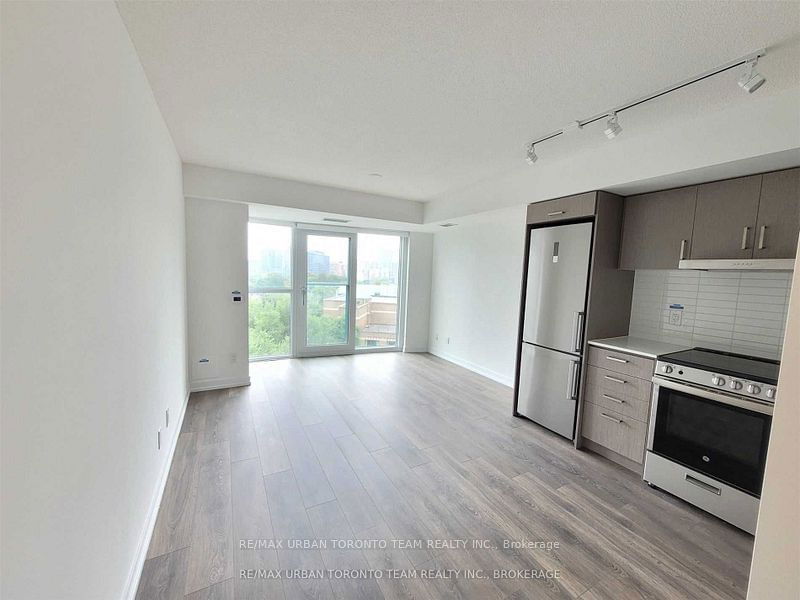 219 Dundas St E, unit 1602 for rent