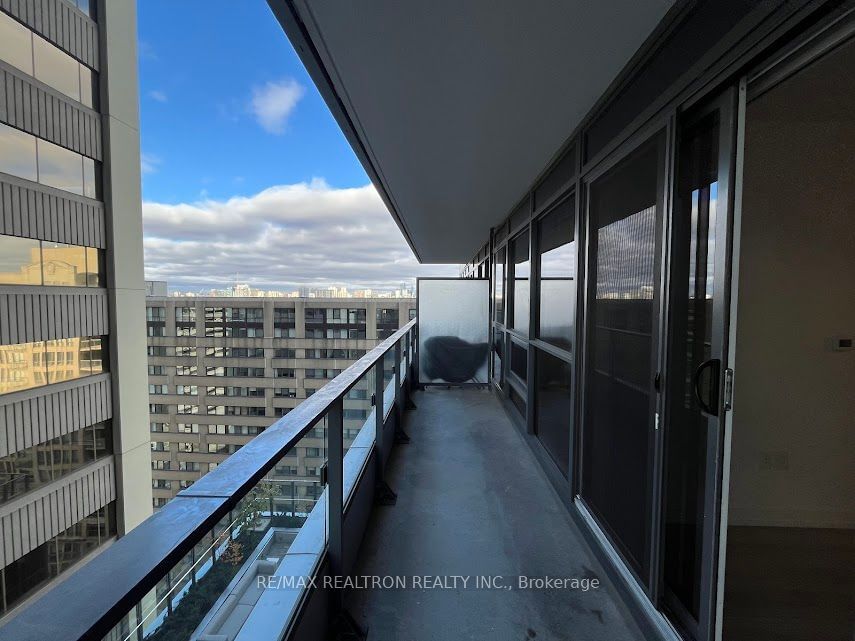 395 Bloor St E, unit 1304 for sale