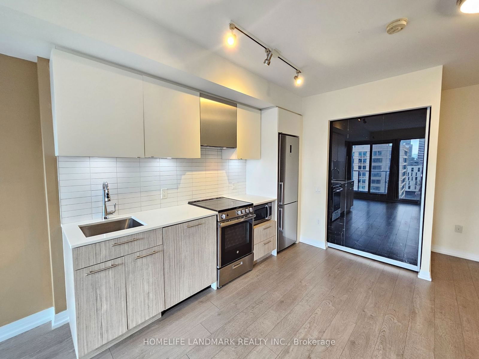 251 JARVIS St, unit 1428 for sale