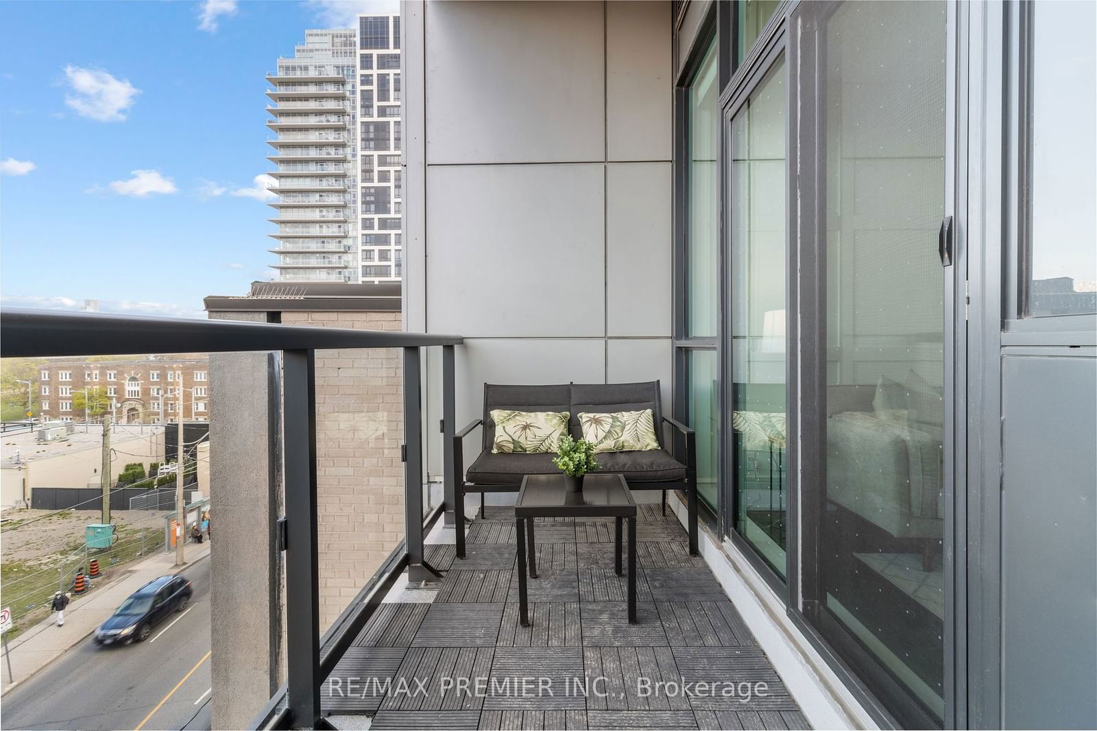 1486 Bathurst St, unit 404 for rent