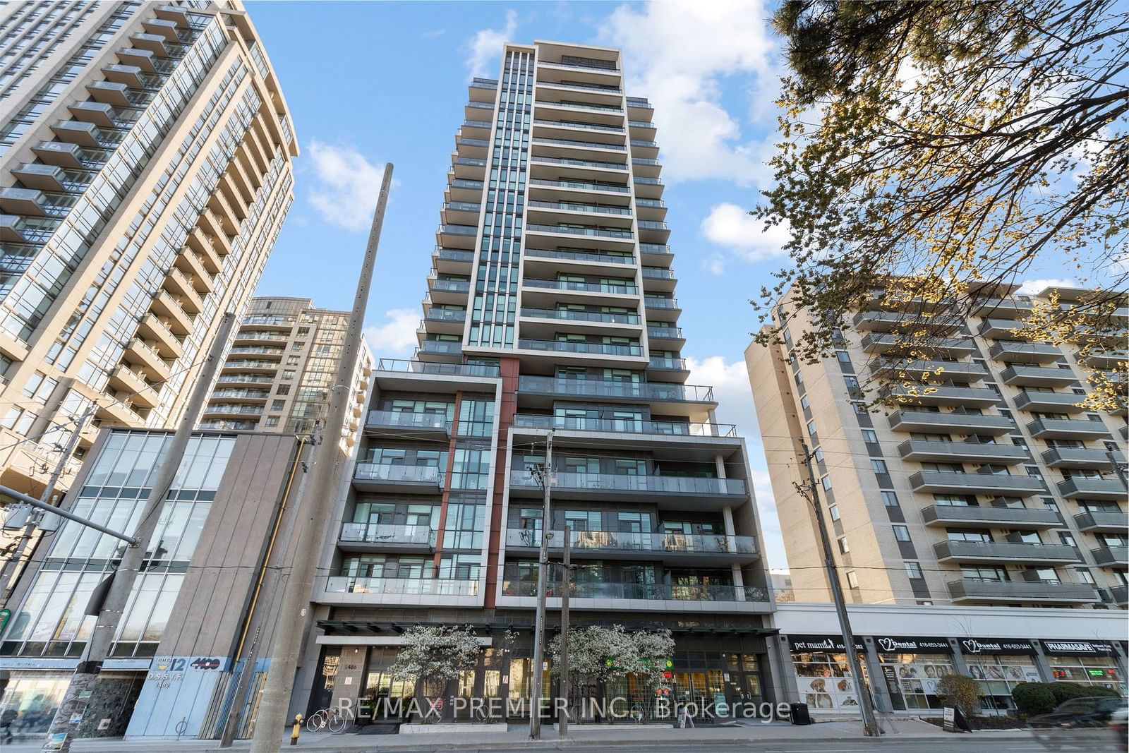 1486 Bathurst St, unit 404 for rent