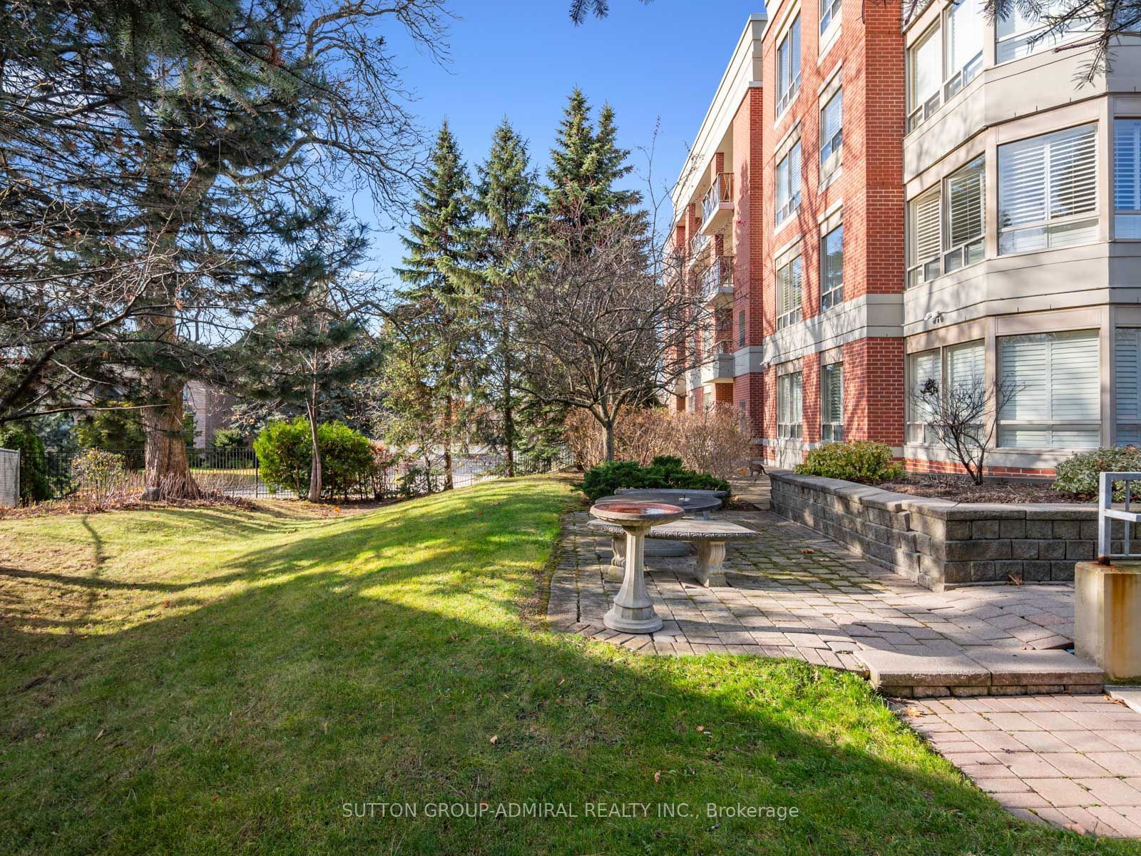 The Edwardian Condos, North York, Toronto