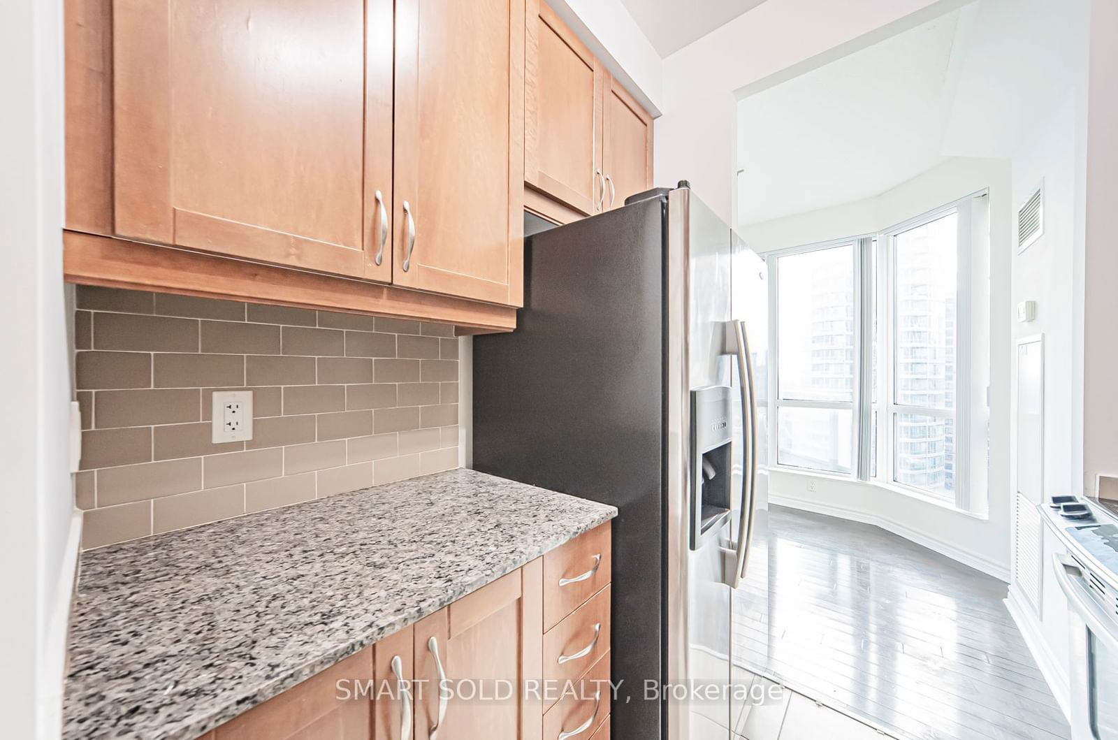 18 Holmes Ave, unit 1103 for sale