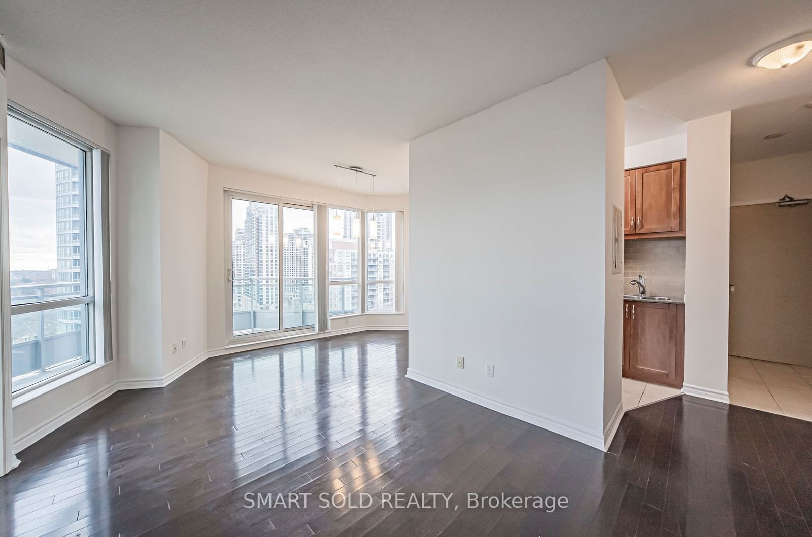 18 Holmes Ave, unit 1103 for sale