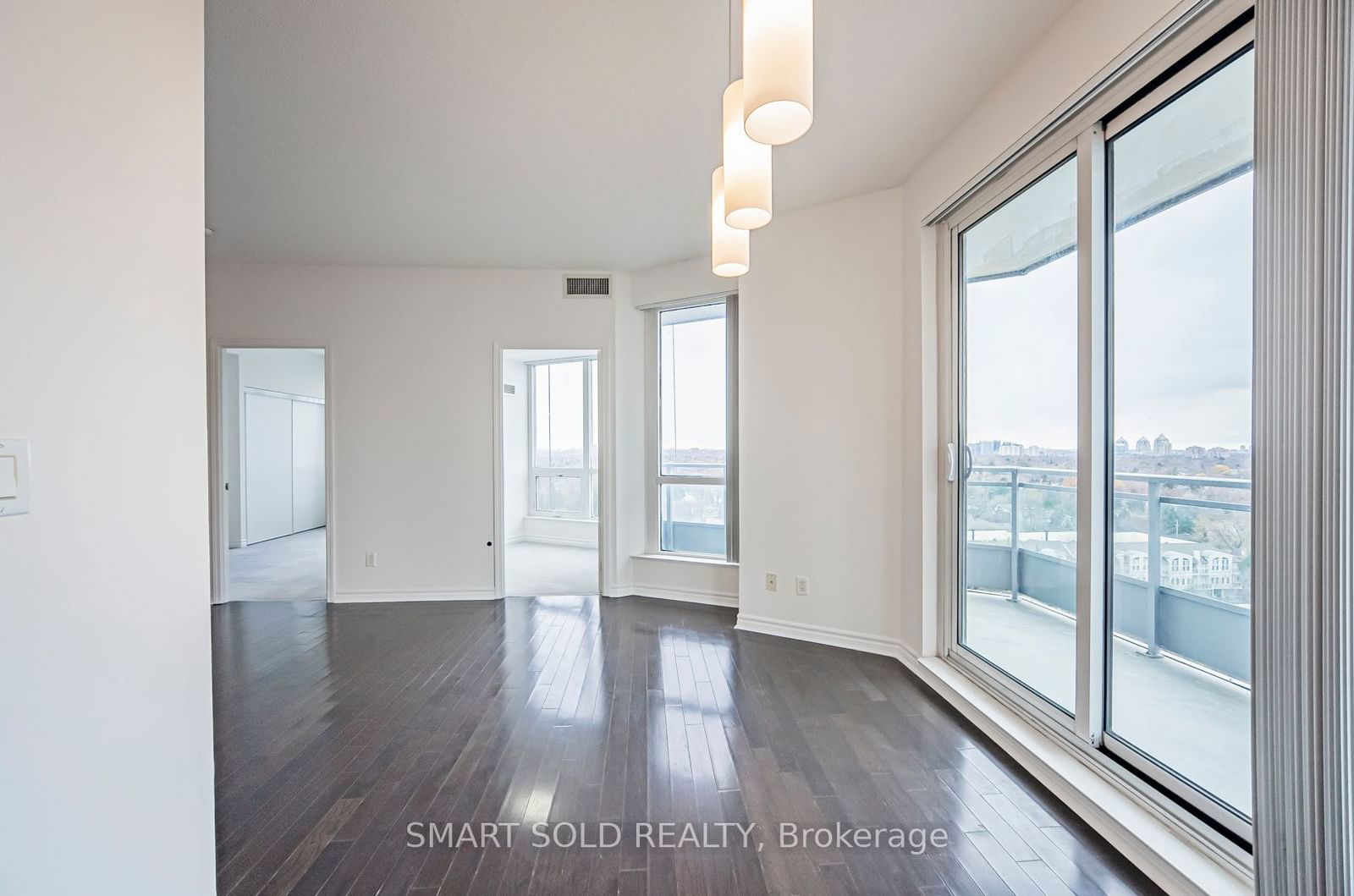 18 Holmes Ave, unit 1103 for sale