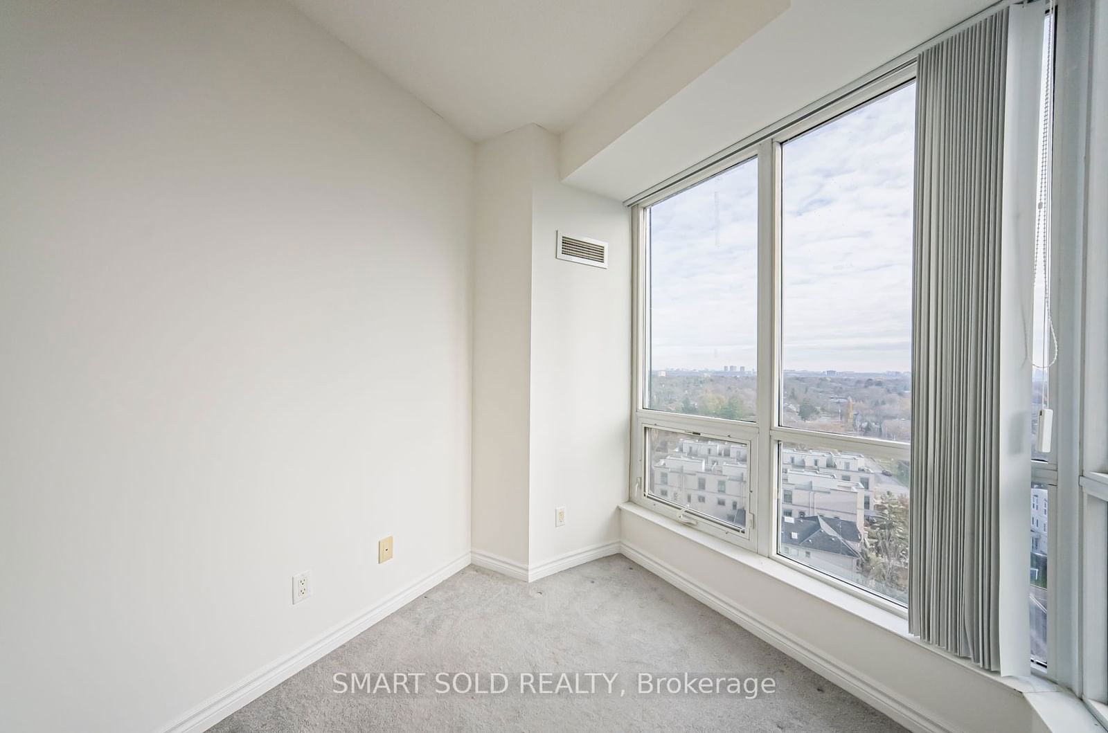 18 Holmes Ave, unit 1103 for sale