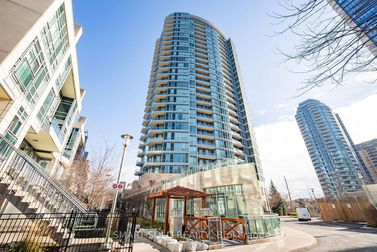 18 Holmes Ave, unit 1103 for sale