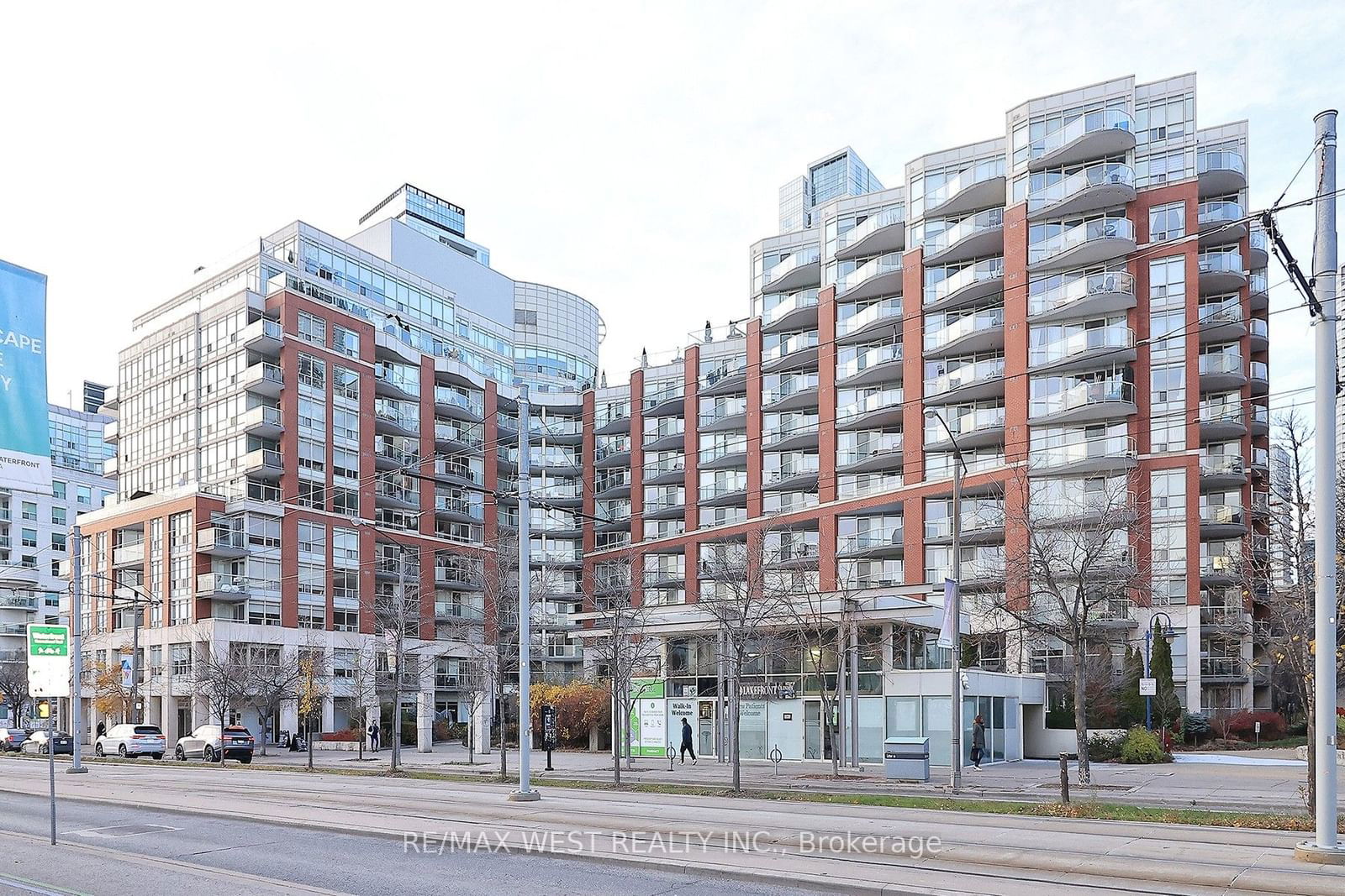 550 Queens Quay Way, unit 205 for rent