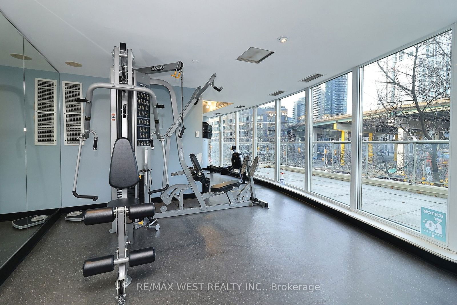 550 Queens Quay Way, unit 205 for rent