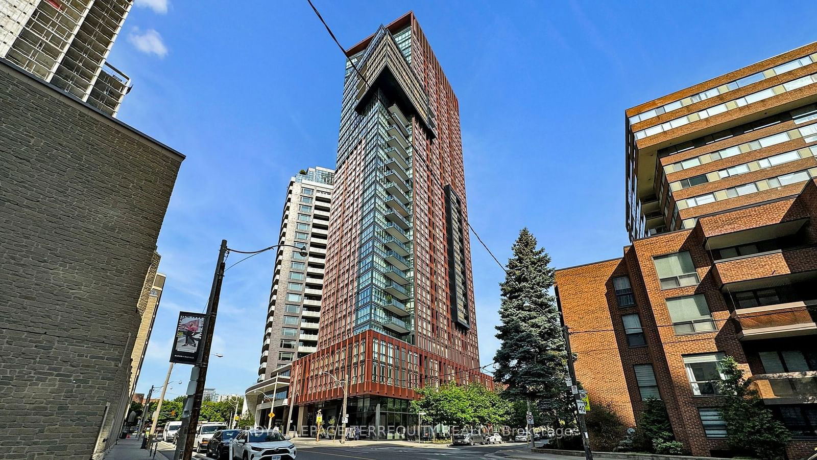 32 Davenport Rd, unit 313 for sale