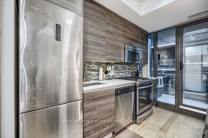 111 Bathurst St, unit 1301 for sale