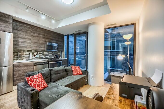 111 Bathurst St, unit 1301 for sale