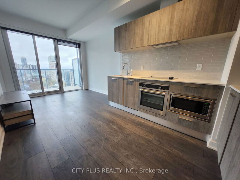 3 Gloucester St N, unit 1903 for rent