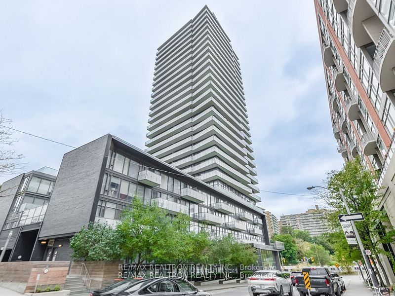 1815 Yonge St, unit 1006 for sale