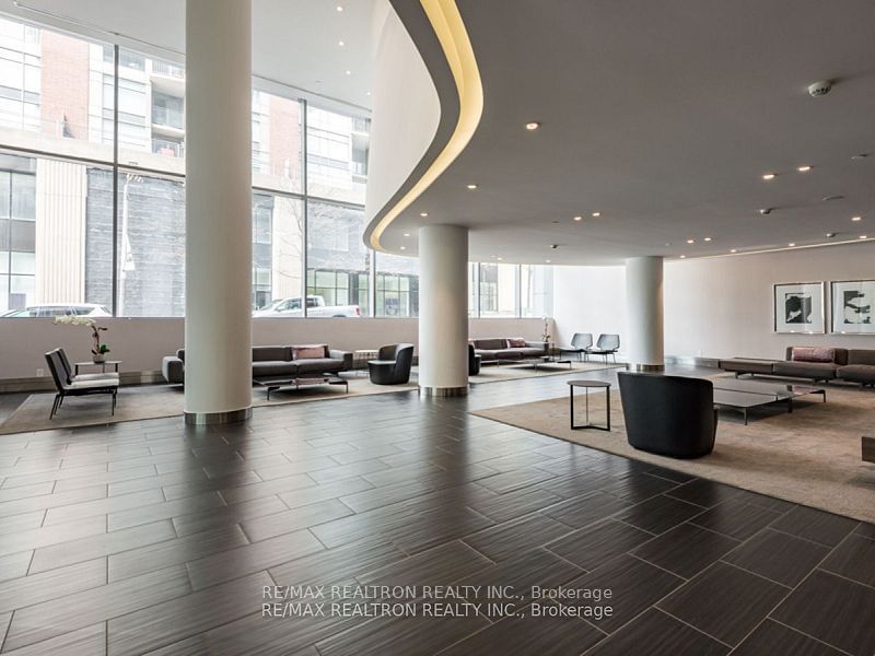 1815 Yonge St, unit 1006 for sale