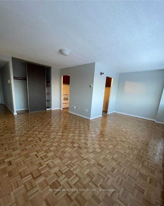 735 Don Mills Rd, unit 1508 for rent