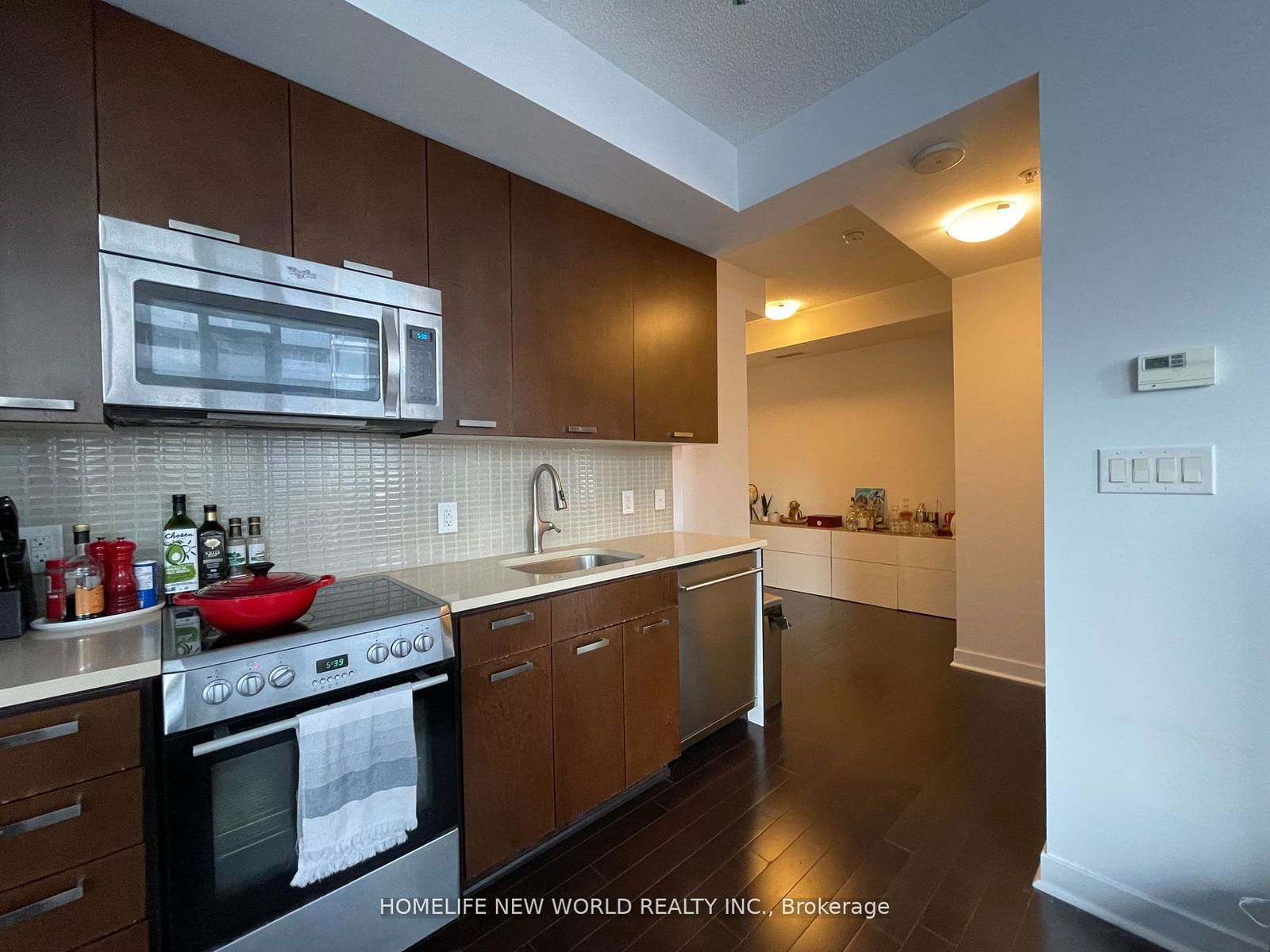 295 Adelaide St W, unit 3909 for rent