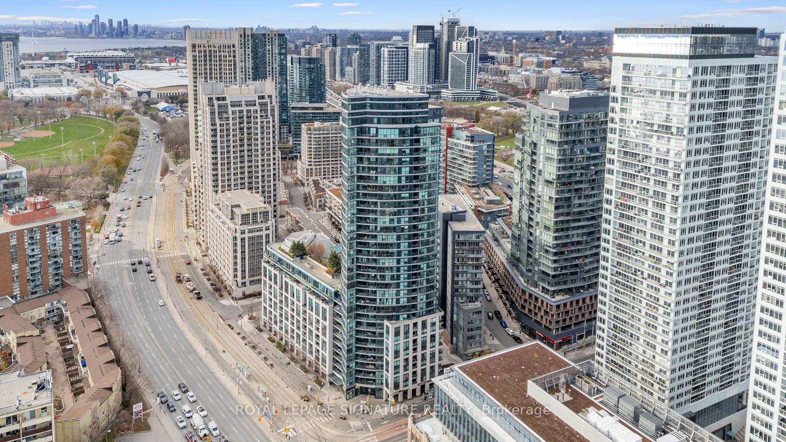 Malibu Condos at Harbourfront, Downtown, Toronto