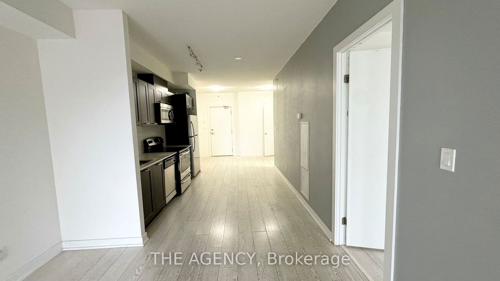 20 Bruyeres Mews S, unit 306 for rent