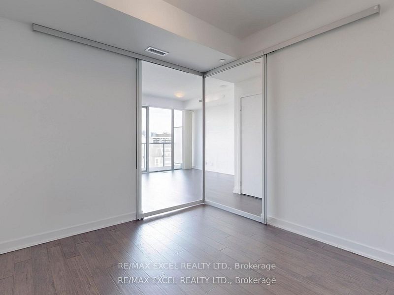 1815 Yonge St, unit 2005 for sale