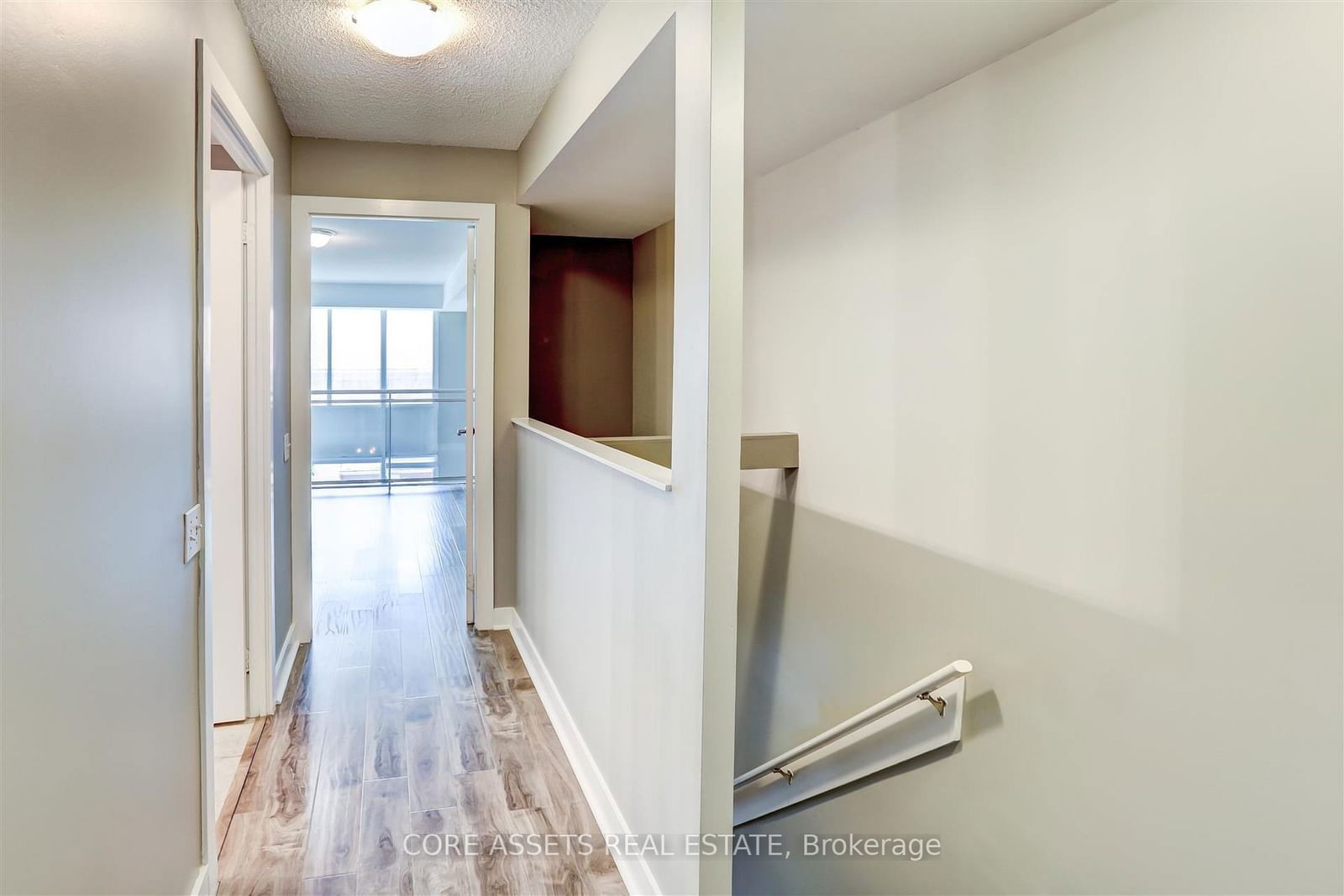 77 Lombard St, unit 307 for rent