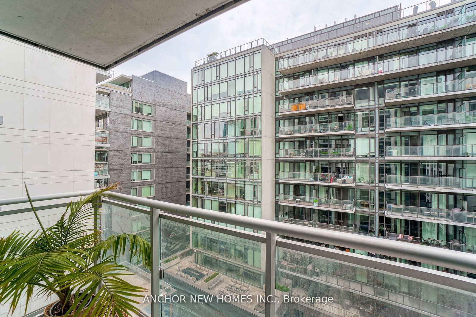 525 ADELAIDE St W, unit 1633 for rent