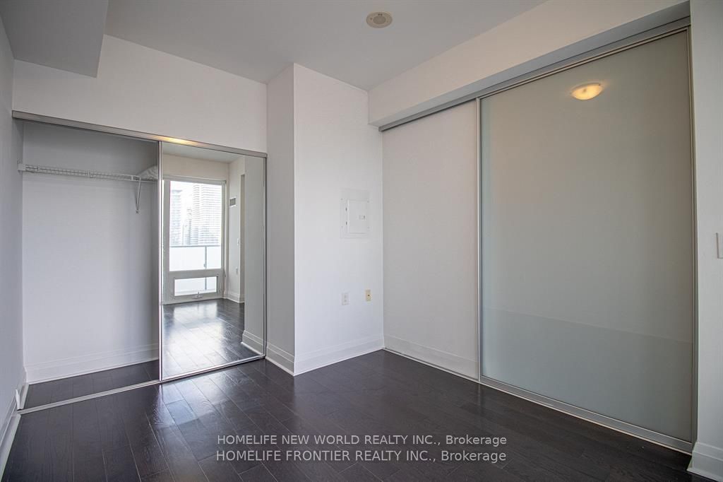 65 St Mary St, unit 3111 for rent