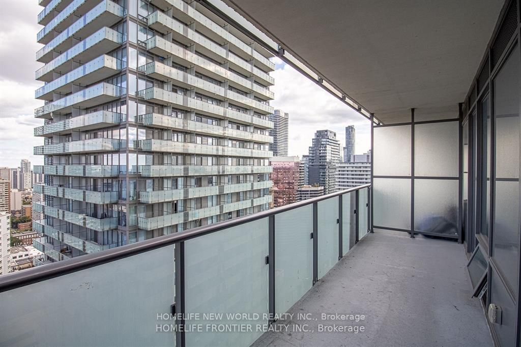 65 St Mary St, unit 3111 for rent