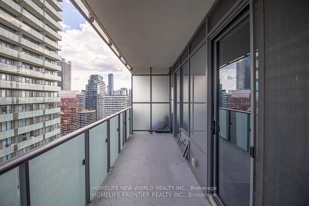 65 St Mary St, unit 3111 for rent