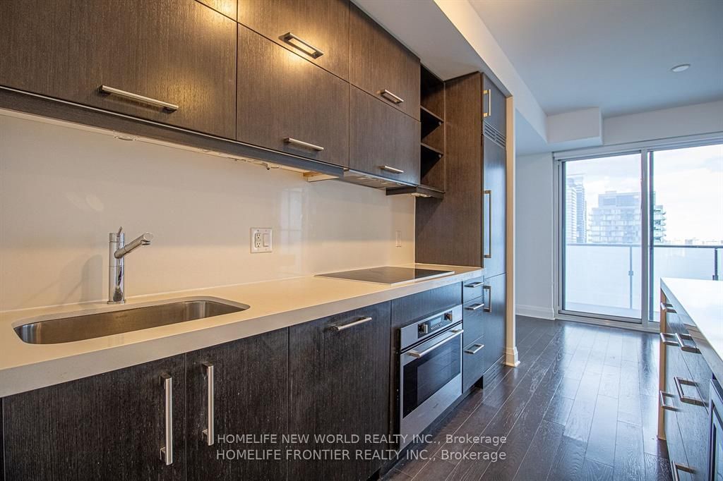 65 St Mary St, unit 3111 for rent