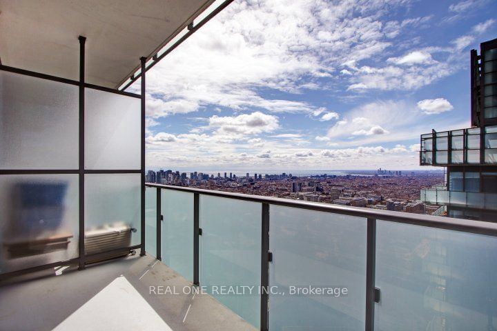 1080 Bay St, unit 4705 for rent