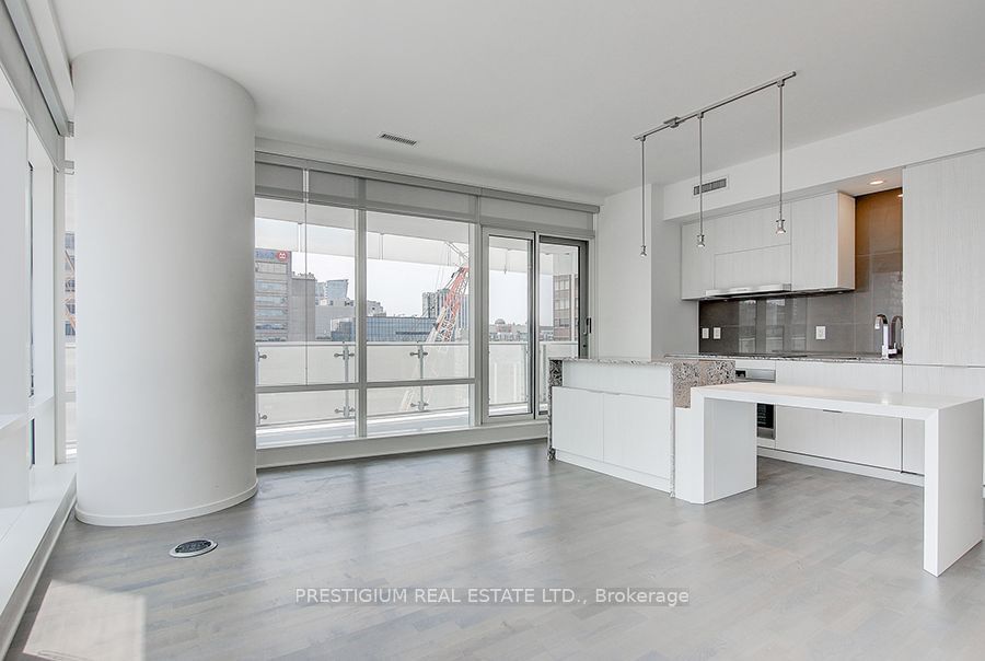 1 Bloor St E, unit 1307 for rent