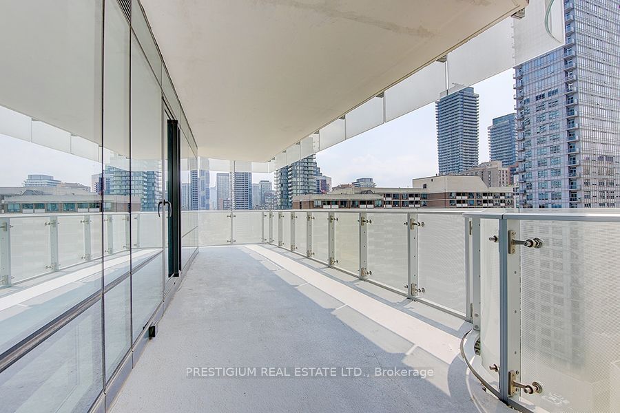 1 Bloor St E, unit 1307 for rent