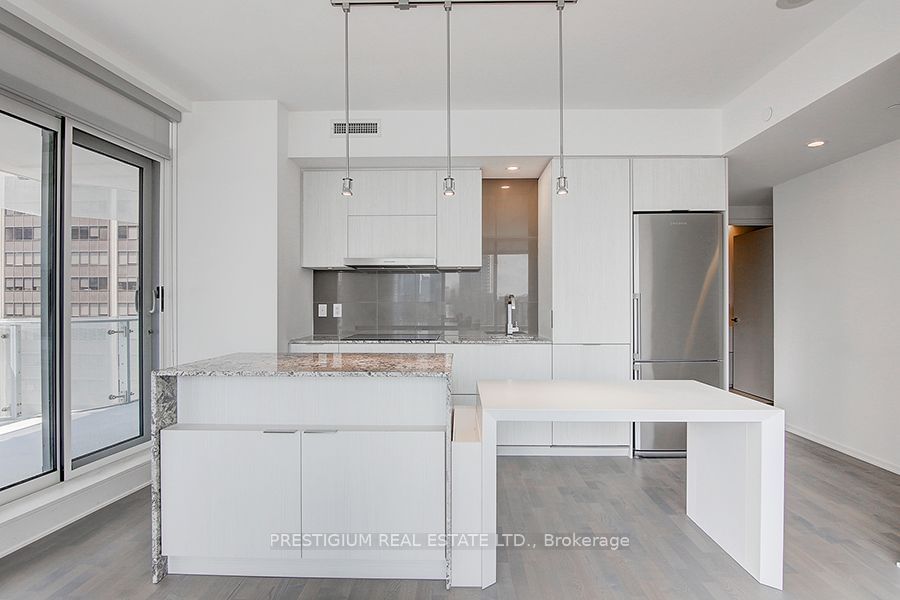 1 Bloor St E, unit 1307 for rent