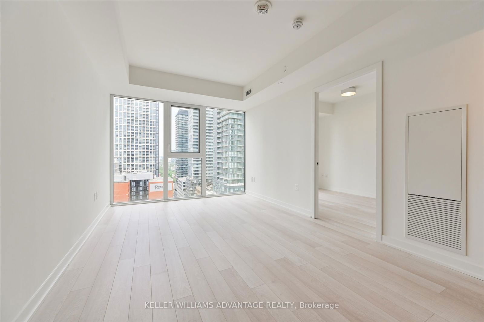 357 King St W, unit 1502 for sale