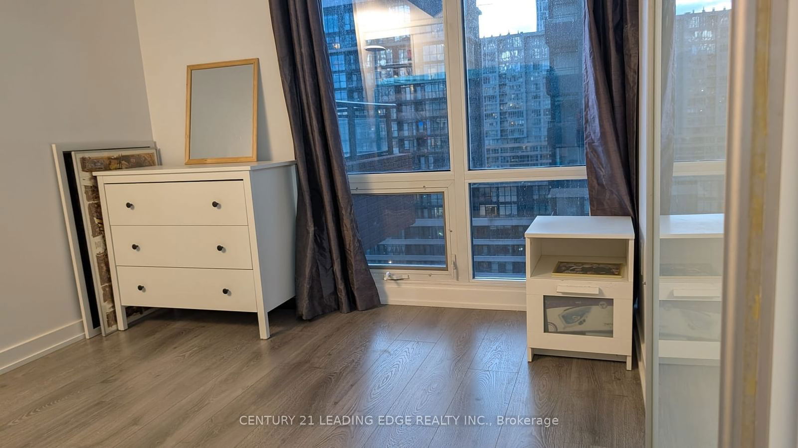 4K Spadina Ave, unit 1523 for sale